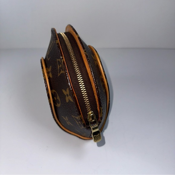 Louis Vuitton Monogram Mini Ellipse Wristlet Clutch - Picture 10 of 14